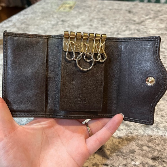 Gucci GG Interlocking G 6 Key Case - Picture 6 of 11